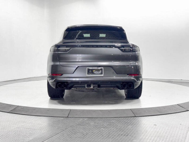 2023 Porsche Cayenne