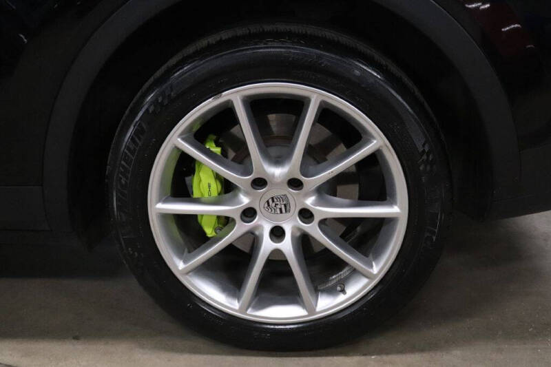 2020 Porsche Cayenne E-Hybrid