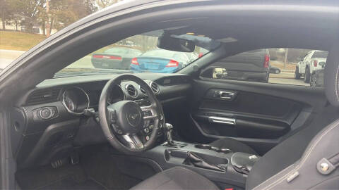 2015 Ford Mustang V6