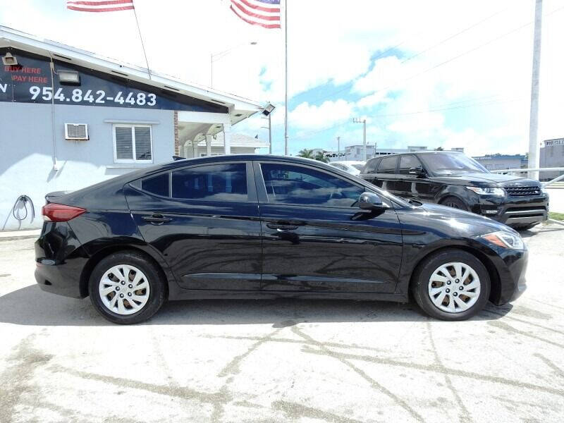 2017 Hyundai Elantra  - $11,900