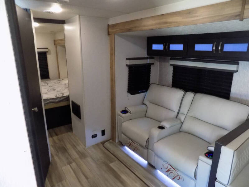 2023 Forest River Freedom Express