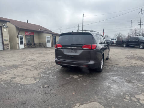 2020 Chrysler Voyager LXi