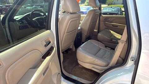 2011 Cadillac Escalade Premium