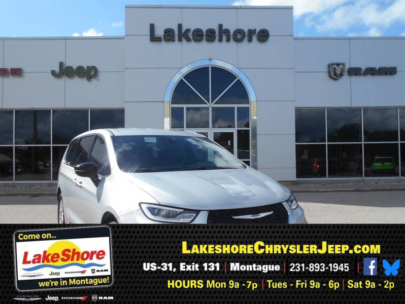 2026 Chrysler Pacifica Select