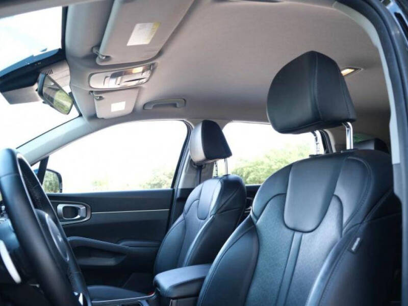 2022 Kia Sorento Hybrid S