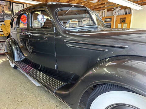 1937 Chrysler Airflow