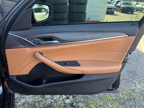 2022 BMW 5 Series 530i