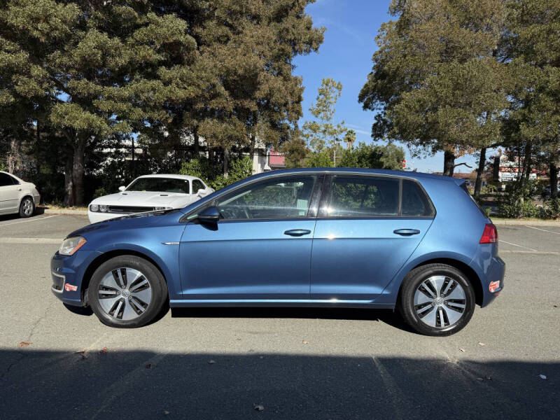 2016 Volkswagen e-Golf SE