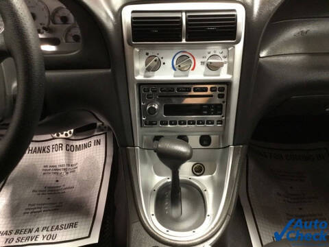 2004 Ford Mustang GT Deluxe