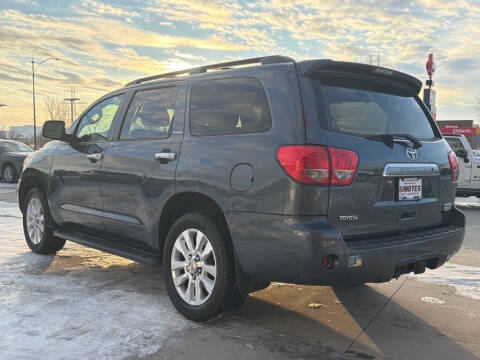 2010 Toyota Sequoia Platinum