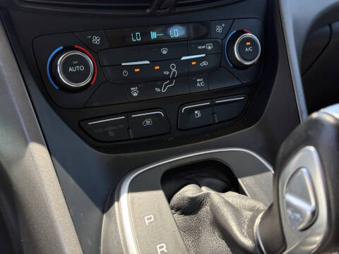 2017 Ford C-MAX Energi SE