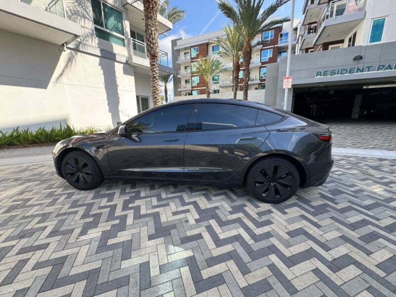 2025 Tesla Model 3 Long Range