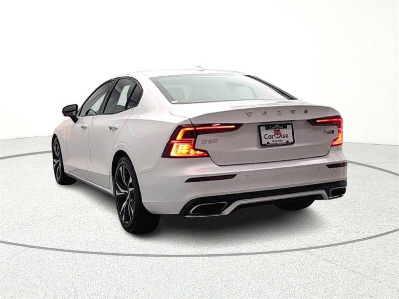 2019 Volvo S60 T6 R-Design