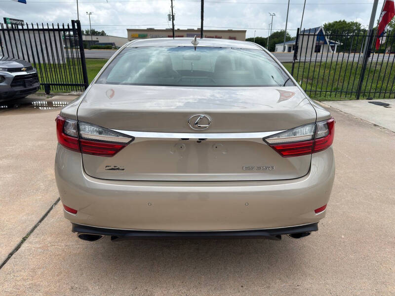 2016 Lexus ES 350
