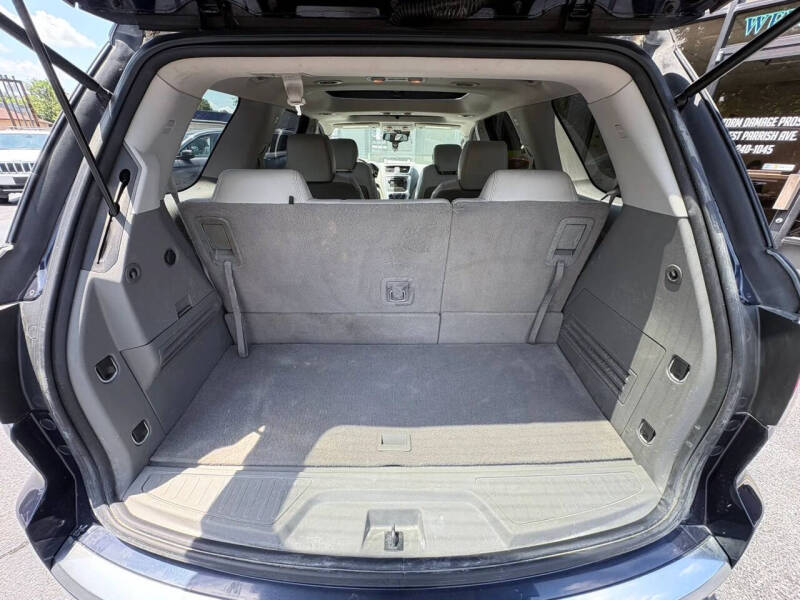 2016 GMC Acadia SLT-1