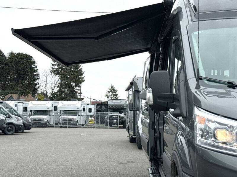 2024 Ford Transit