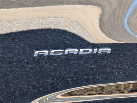 2024 GMC Acadia Elevation