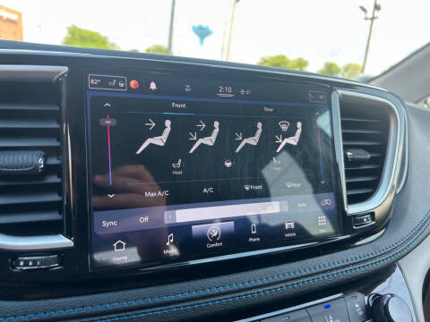 2021 Chrysler Pacifica Touring