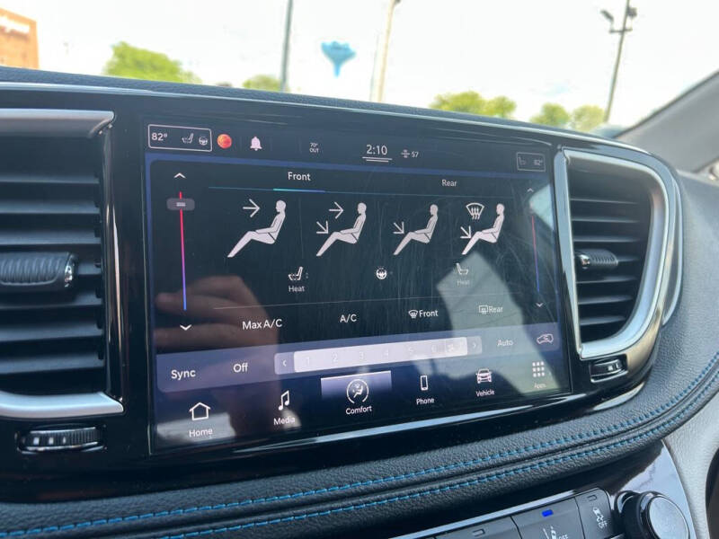 2021 Chrysler Pacifica Touring