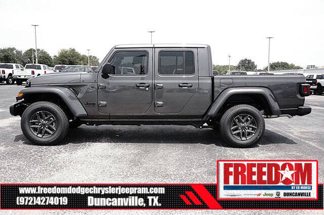 2025 Jeep Gladiator Sport S