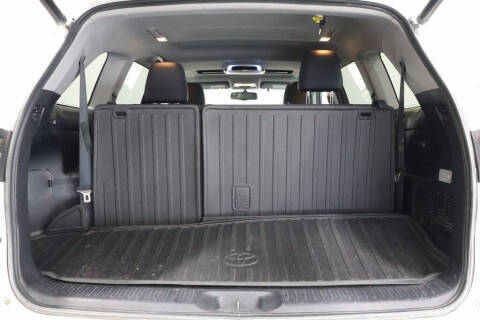 2016 Toyota Highlander