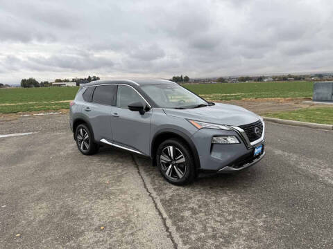 2022 Nissan Rogue SL