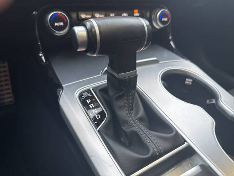 2019 Kia Stinger GT1