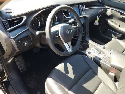 2025 Infiniti QX50 Luxe