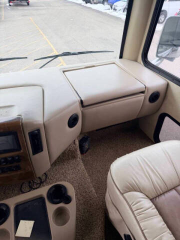 2013 Thor Motor Coach Hurricane