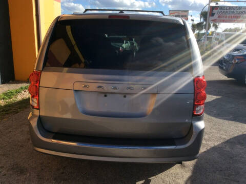2013 Dodge Grand Caravan SXT
