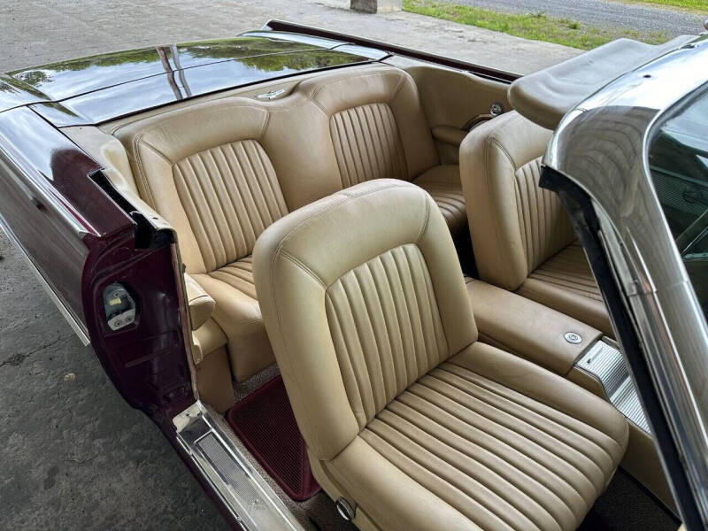 1961 Ford Thunderbird