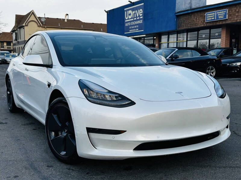 2021 Tesla Model 3 Base's photo