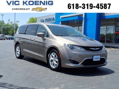 2018 Chrysler Pacifica Touring Plus Photo