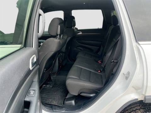 2020 Jeep Grand Cherokee Laredo E