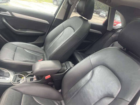 2016 Audi Q3 2.0T quattro Premium Plus