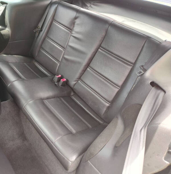 2000 Ford Mustang