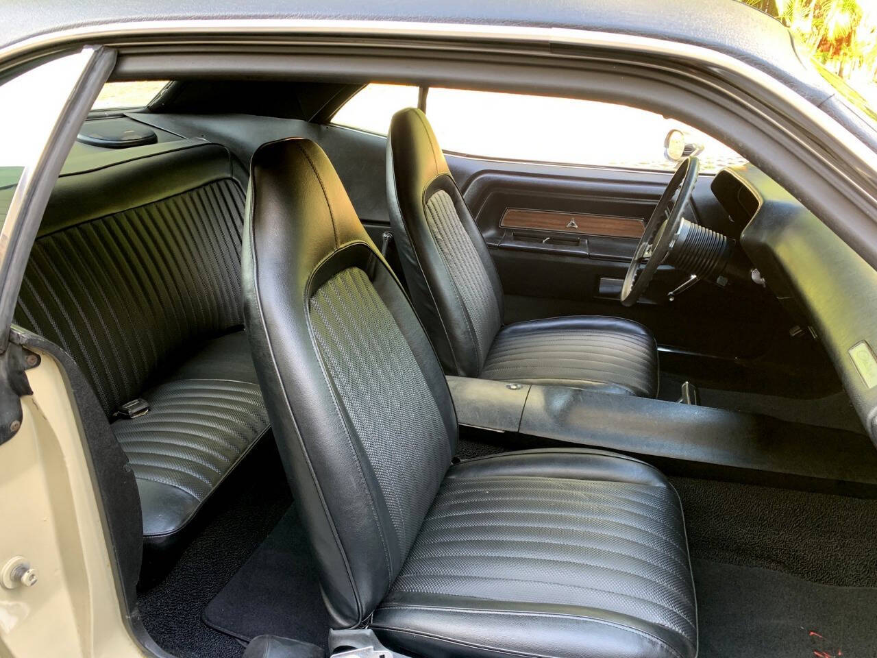 1973 Dodge Challenger 48