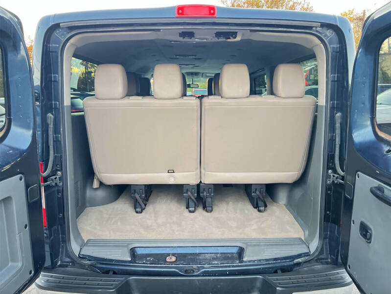 2016 Nissan NV 3500 HD SL