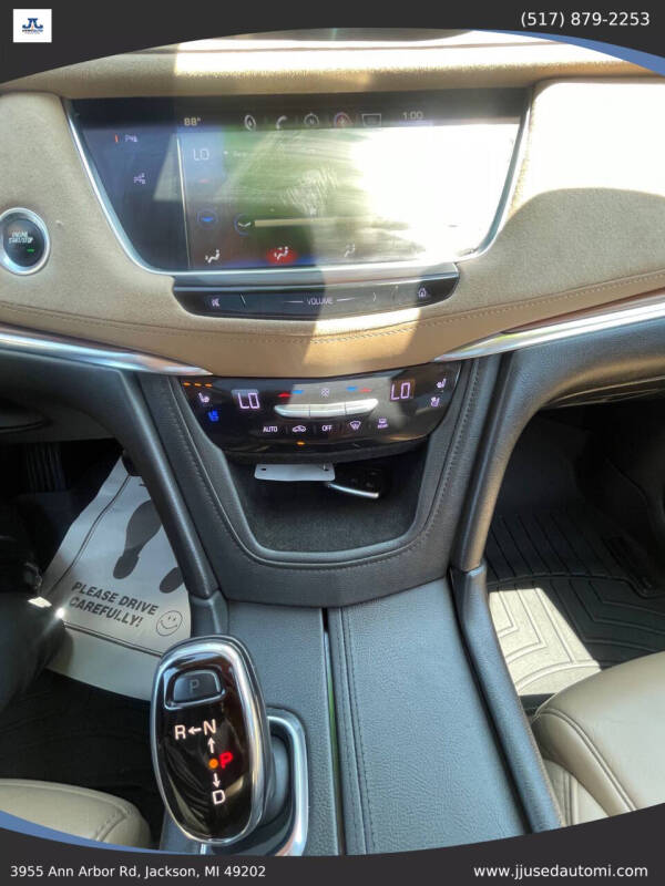 2018 Cadillac XT5 Platinum