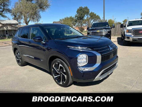 2023 Mitsubishi Outlander for sale at Robert Brogden's Garden City Automotive - Garden City GMC in Garden City KS