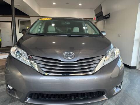 2015 Toyota Sienna for sale at Eagle Motors Plaza in Hamilton OH