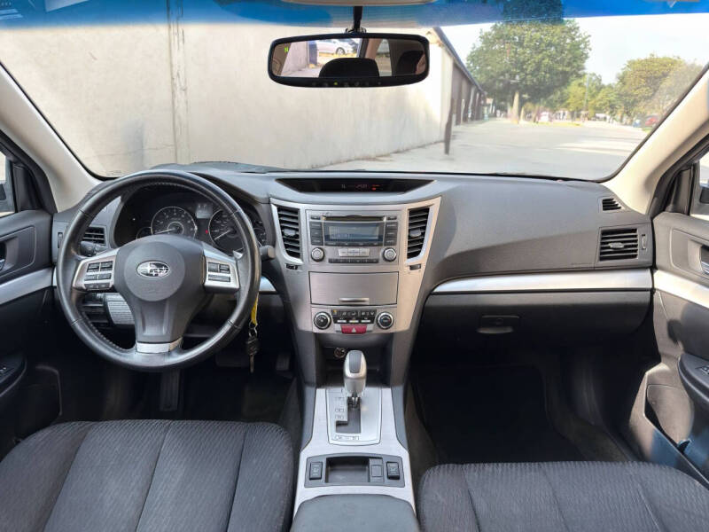 2012 Subaru Outback 2.5i Premium