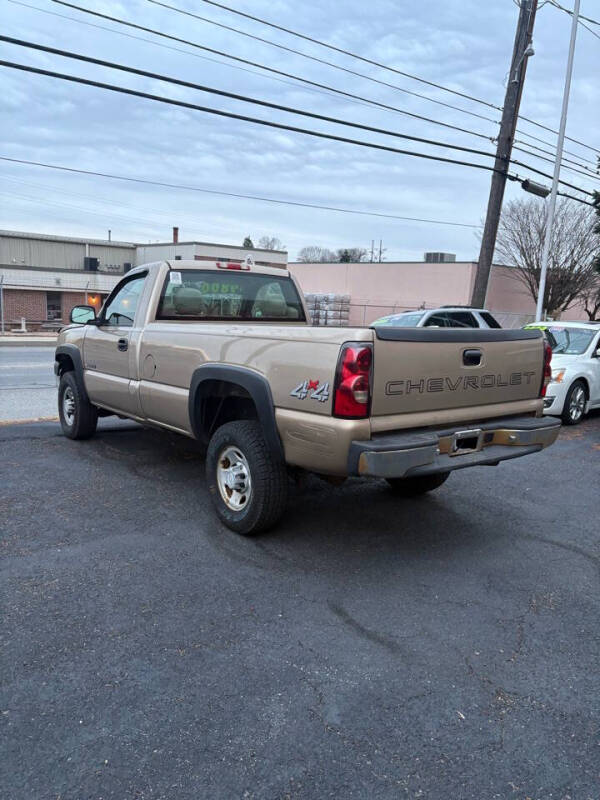 2006 Chevrolet Silverado 2500HD Work photo 5