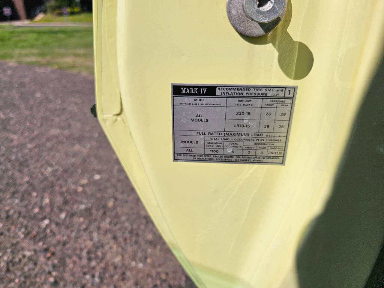 1975 Lincoln Continental 143