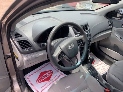 2017 Hyundai Accent SE