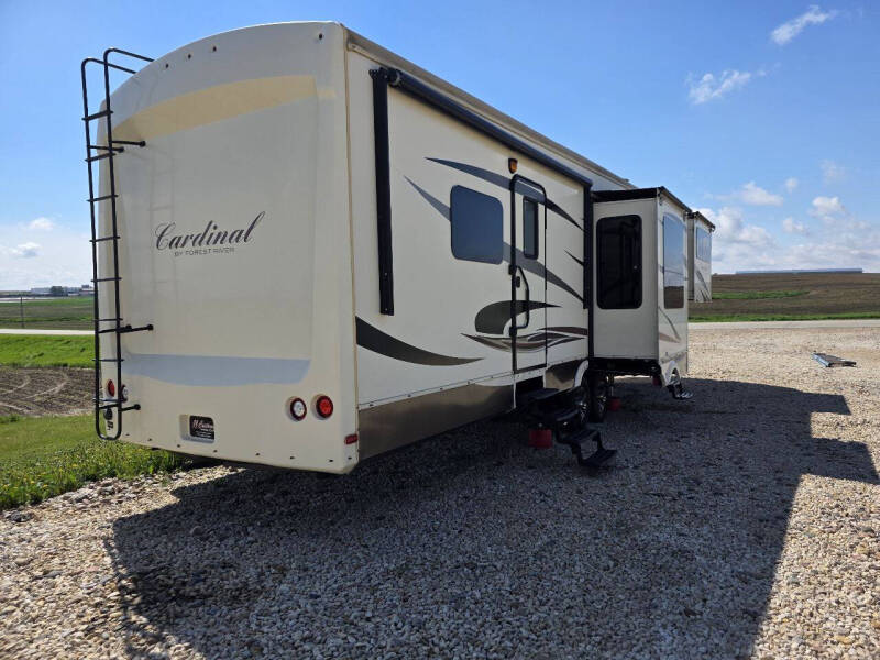 2017 Forest River Cardinal Luxury