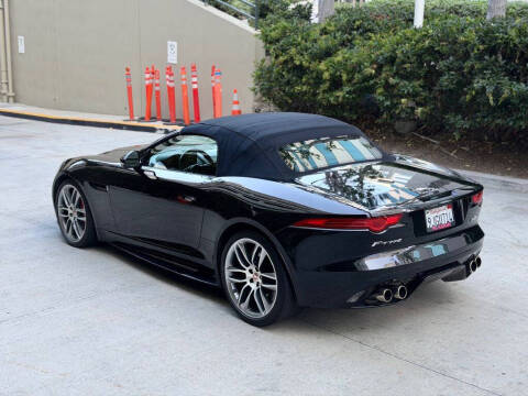 2016 Jaguar F-TYPE R