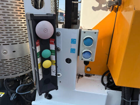 2014 Freightliner 108 SD