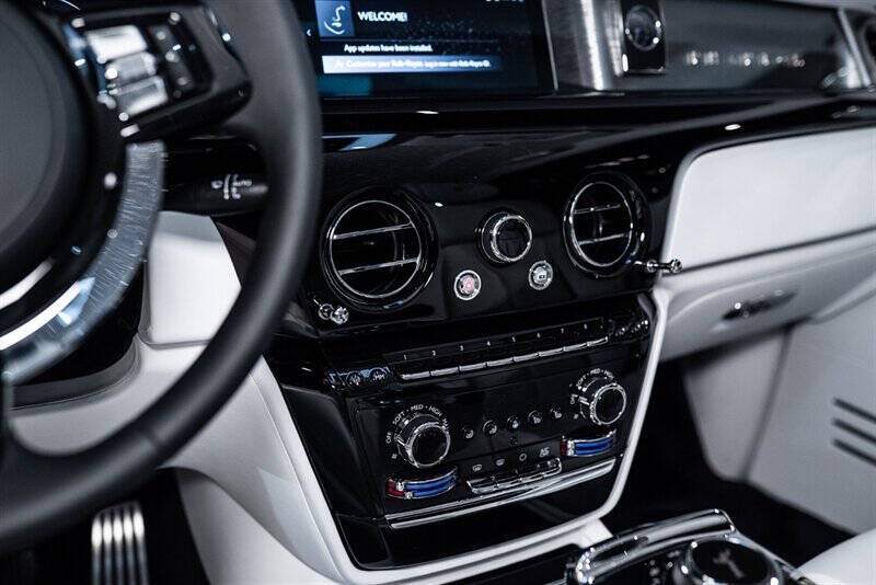 2025 Rolls-Royce Phantom