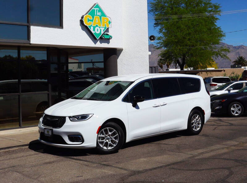 2024 Chrysler Pacifica Touring L